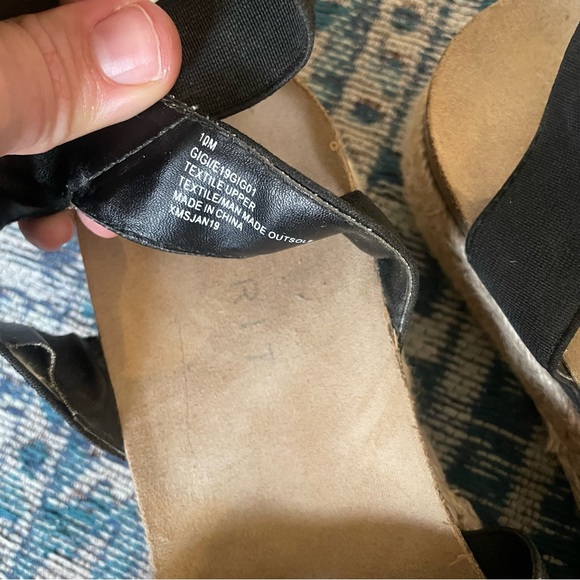 ESPIRIT platform black sandals / Size 10 - Picture 5 of 5